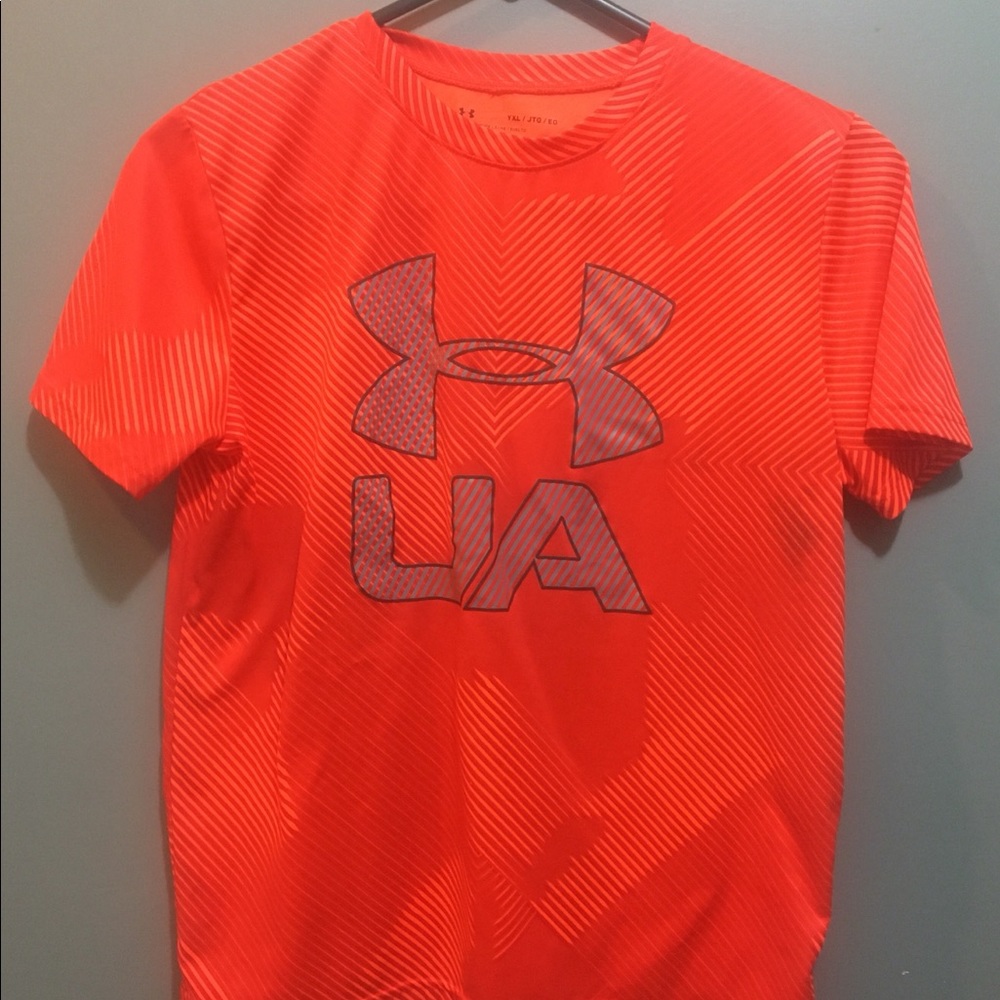 Under Armour Short Sleeve Tee Size YXL